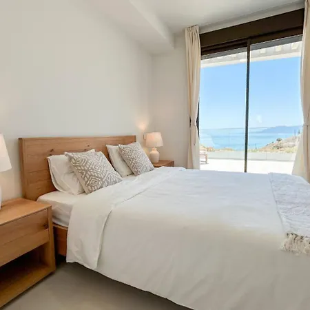 Deluxe Con Terraza Y Vistas Al Mar 011 アパート